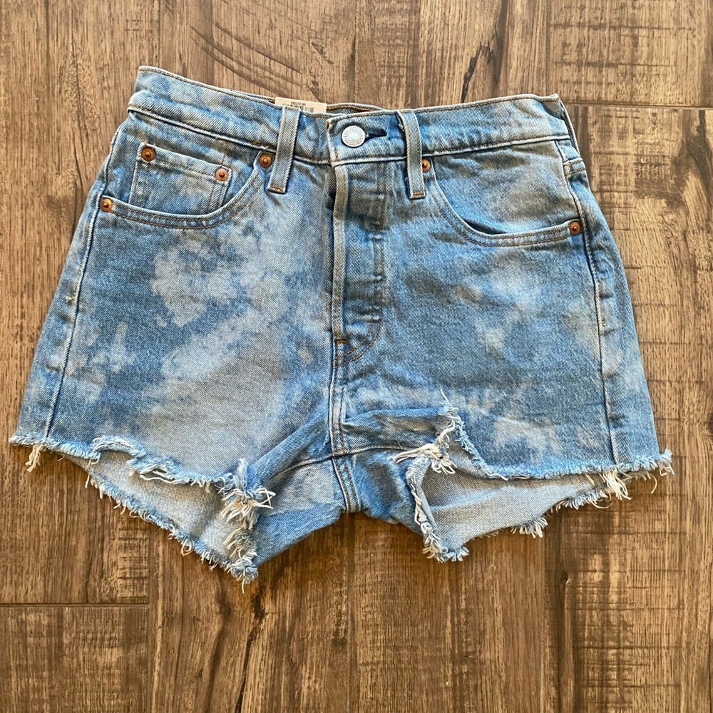 NWT Levi 501 shorts💙